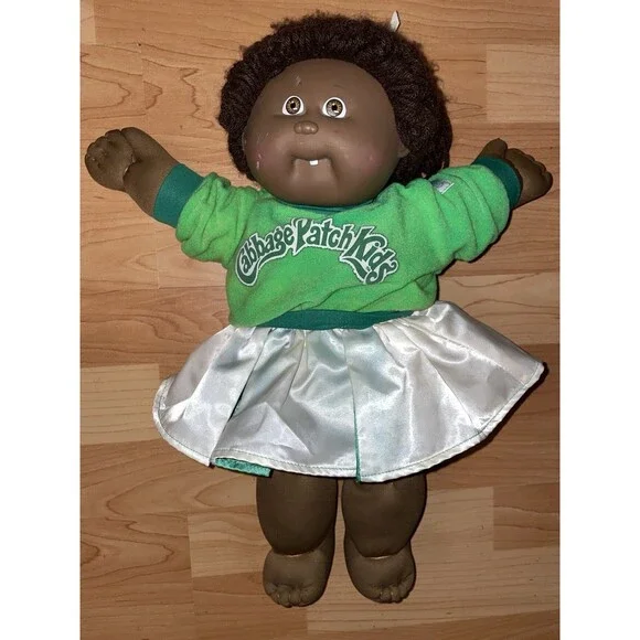 Vtg 1982 Coleco Cabbage Patch Kids Doll Cheerleader African American Signed - Picture 1 of 8